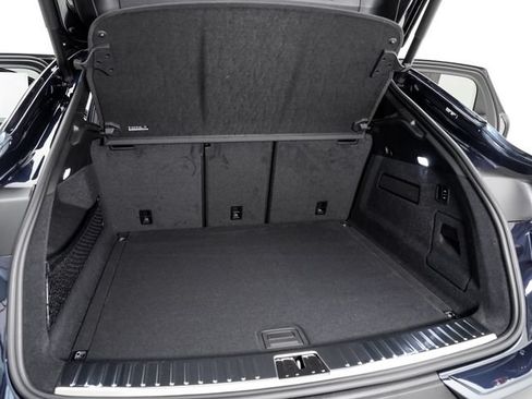 Certified 2026 Porsche Cayenne Coupe AWD/4WD image 27