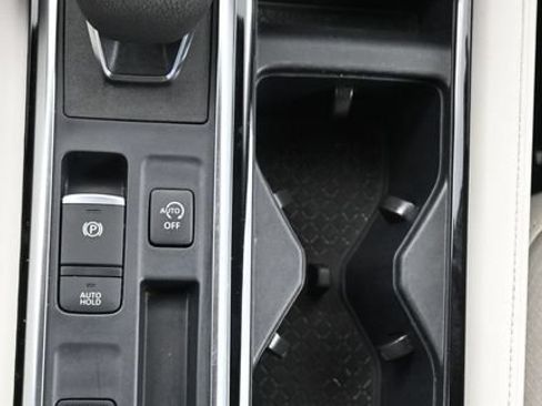 Used 2024 Nissan Pathfinder SL FWD image 39
