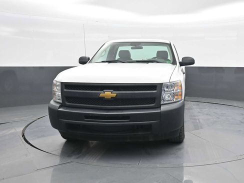 Used 2013 Chevrolet Silverado 1500 W/T RWD image 3