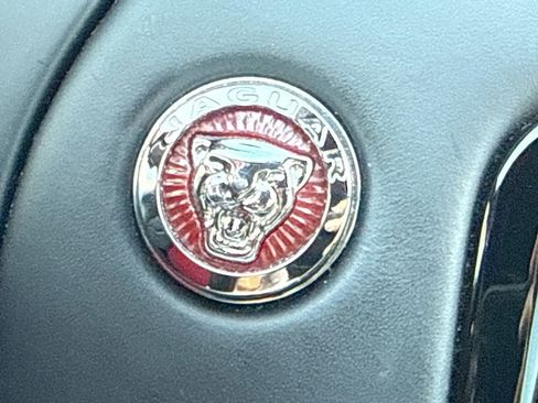 Used 2018 Jaguar XJ L Portfolio image 34