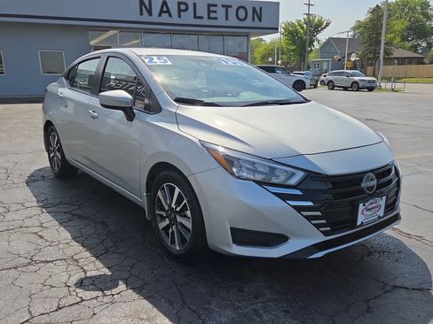 Used 2025 Nissan Versa SV w/ Trunk Package FWD image 3