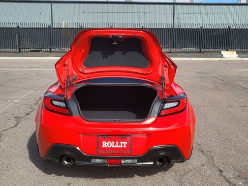 Used 2023 Toyota GR86 Premium image 11