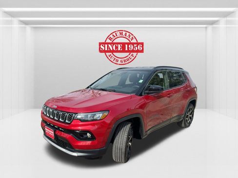 Used 2025 Jeep Compass Limited image 10