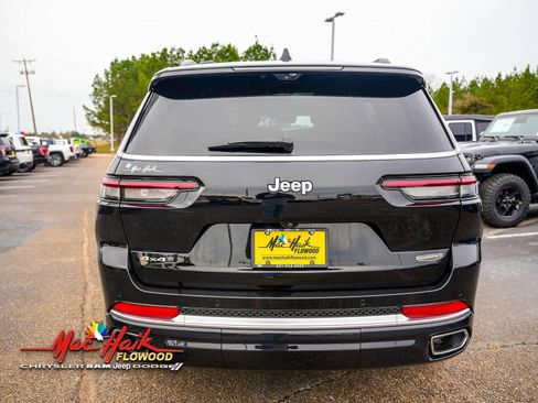 Used 2025 Jeep Grand Cherokee L Summit w/ Advanced Protech Group IV image 7