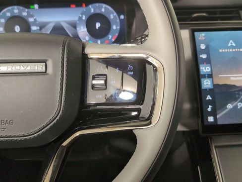 Used 2025 Land Rover Range Rover Velar S image 16