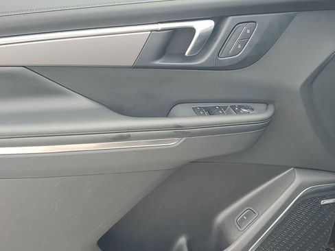 Used 2025 Buick Enclave Sport Touring image 42