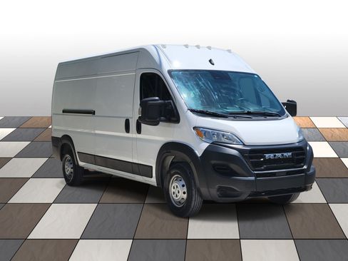 Used 2023 RAM ProMaster 2500 FWD image 3