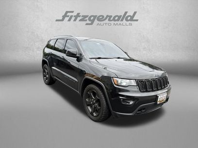 Used 2019 Jeep Grand Cherokee Laredo