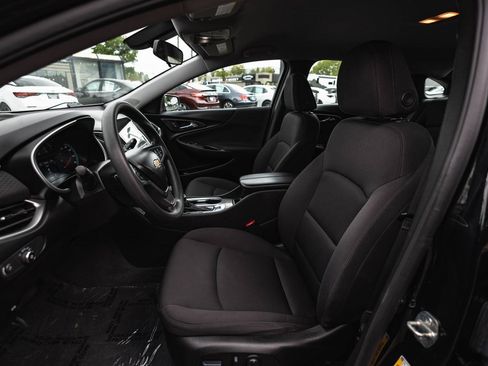 Used 2022 Chevrolet Malibu LT image 17