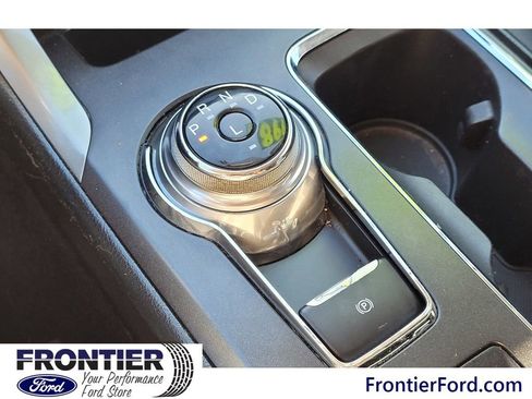 Used 2017 Ford Fusion SE w/ Equipment Group 201A image 26