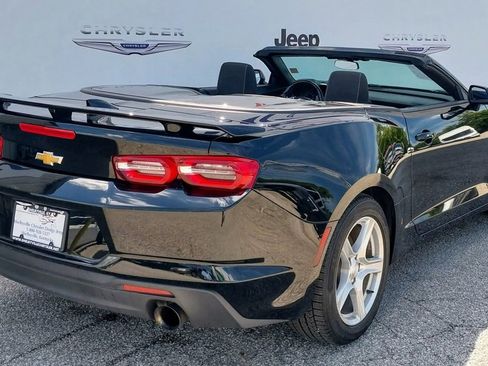 Used 2023 Chevrolet Camaro LT image 8