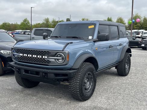 Certified 2024 Ford Bronco Badlands image 9