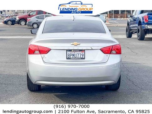 Used 2017 Chevrolet Impala LT image 3