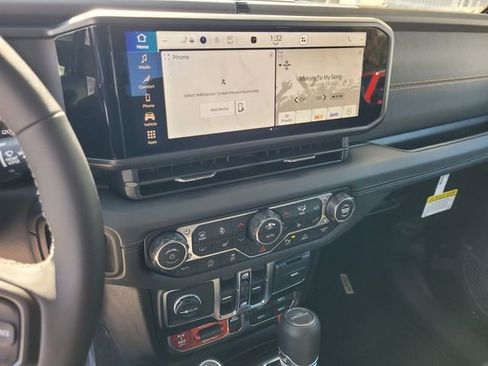 New 2026 Jeep Gladiator Mojave image 24