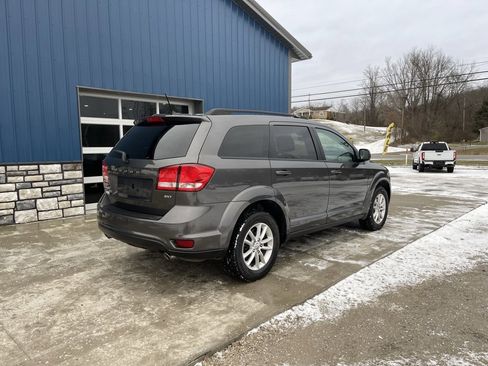 Used 2015 Dodge Journey SXT w/ Flexible Seating Group image 9