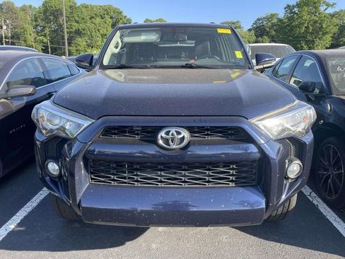 Used 2019 Toyota 4Runner SR5 Premium image 2