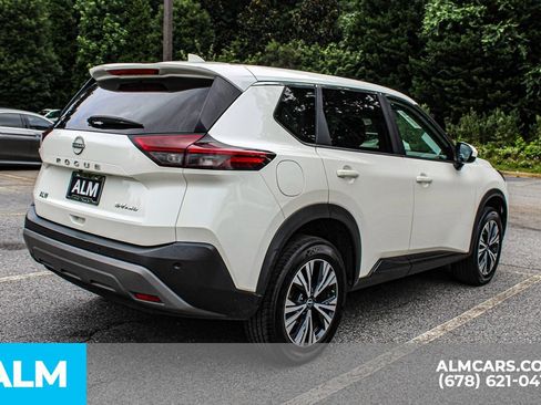 Used 2023 Nissan Rogue SV AWD/4WD image 6
