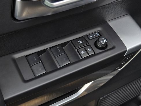 Used 2023 Toyota Tundra Platinum image 12