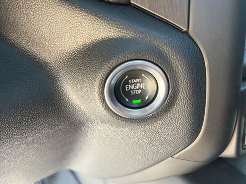 Used 2022 GMC Sierra 1500 AT4 w/ AT4 Preferred Package image 29