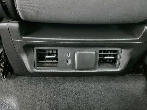 Used 2023 GMC Sierra 1500 SLE AWD/4WD image 26