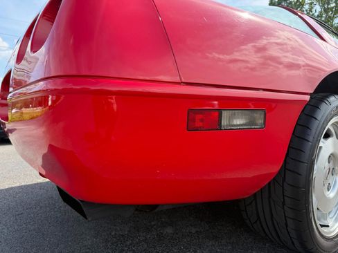 Used 1996 Chevrolet Corvette Coupe RWD image 34
