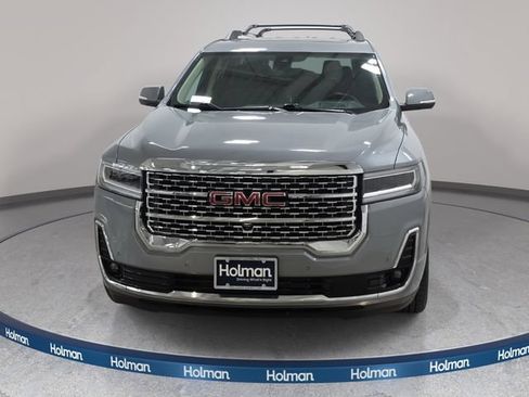 Used 2023 GMC Acadia Denali w/ Denali Technology Package AWD/4WD image 3
