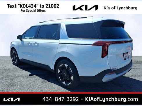 New 2026 Kia Carnival EX FWD image 6