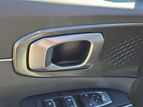 New 2026 Kia Sorento LX image 21