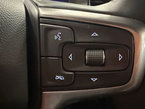 Used 2025 Chevrolet Silverado 1500 LTZ AWD/4WD image 33