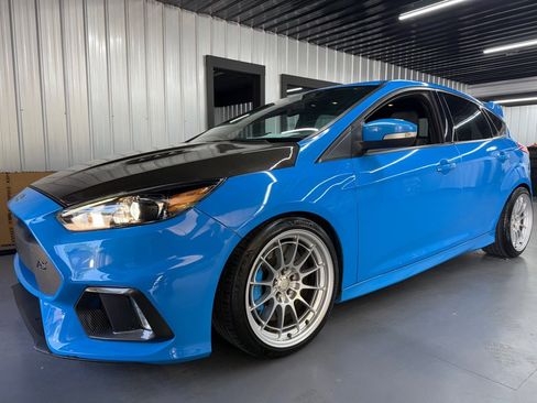 Used 2017 Ford Focus RS AWD/4WD image 20