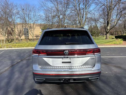 Used 2026 Volkswagen Atlas SE AWD/4WD image 6