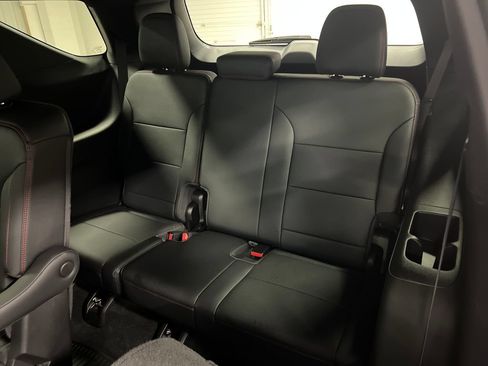 Certified 2024 Chevrolet Traverse RS w/ LPO, Floor Liner Package AWD/4WD image 15