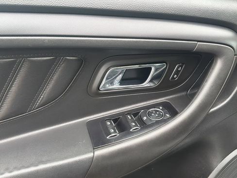 Used 2018 Ford Taurus Police Interceptor FWD image 10