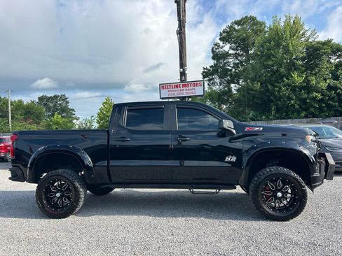 Used 2020 Chevrolet Silverado 1500 RST AWD/4WD image 3