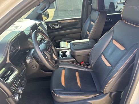 Used 2023 GMC Yukon AT4 w/ AT4 Premium Plus Package image 15