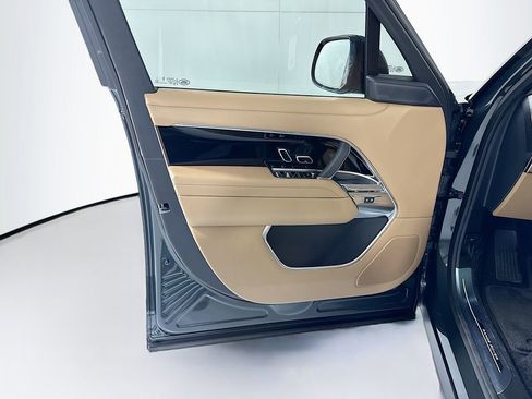 New 2026 Land Rover Range Rover SE AWD/4WD image 25