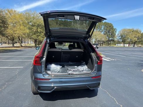 New 2026 Volvo XC60 B5 Plus w/ Protection Package Premier AWD/4WD image 19