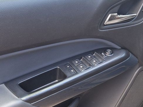 Used 2015 Chevrolet Colorado Z71 w/ LPO, Gearon Bar Package image 9