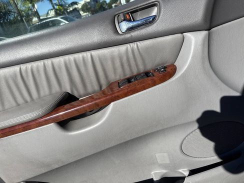 Used 2005 Toyota Sienna image 13