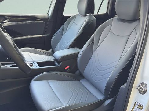New 2026 Volkswagen Tiguan SE R-Line FWD image 29