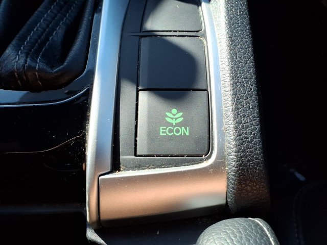 Used 2019 Honda Civic Sport image 17