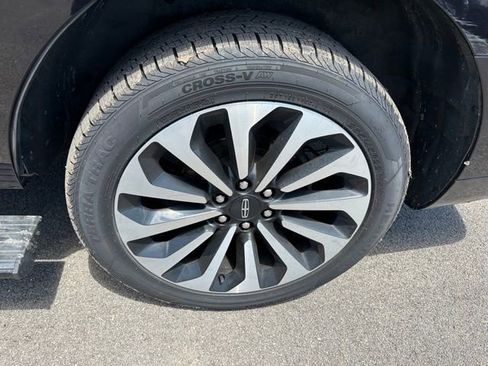 Used 2022 Lincoln Navigator Reserve AWD/4WD image 9
