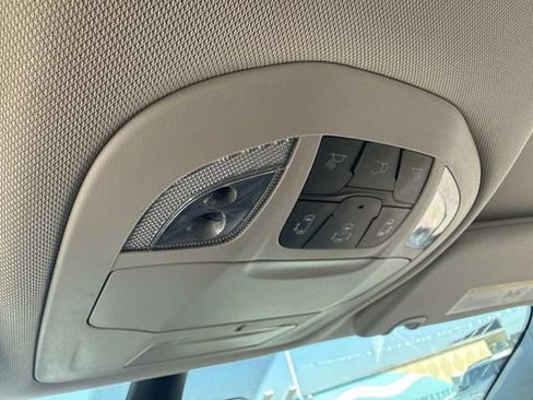 Used 2023 Chrysler Voyager LX FWD image 26