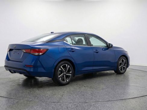 Used 2025 Nissan Sentra SV image 9