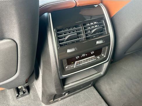 Used 2026 BMW X5 M60i image 25