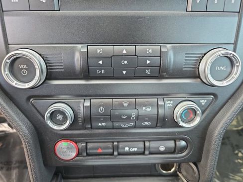 Used 2019 Ford Mustang Coupe image 25