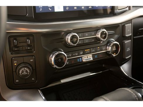 Used 2023 Ford F150 Lariat w/ FX4 Off-Road Package AWD/4WD image 24