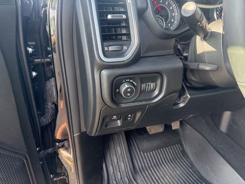Used 2025 RAM 1500 Big Horn AWD/4WD image 15