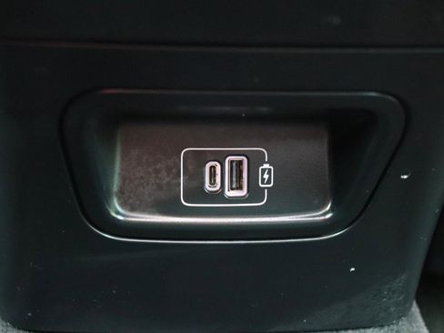 Used 2023 Maserati Grecale GT image 23