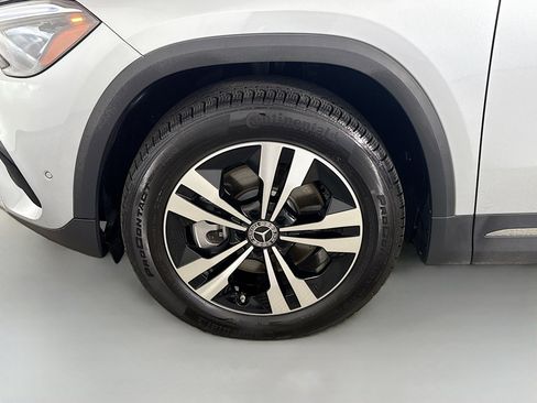 Used 2025 Mercedes-Benz GLA 250 image 38